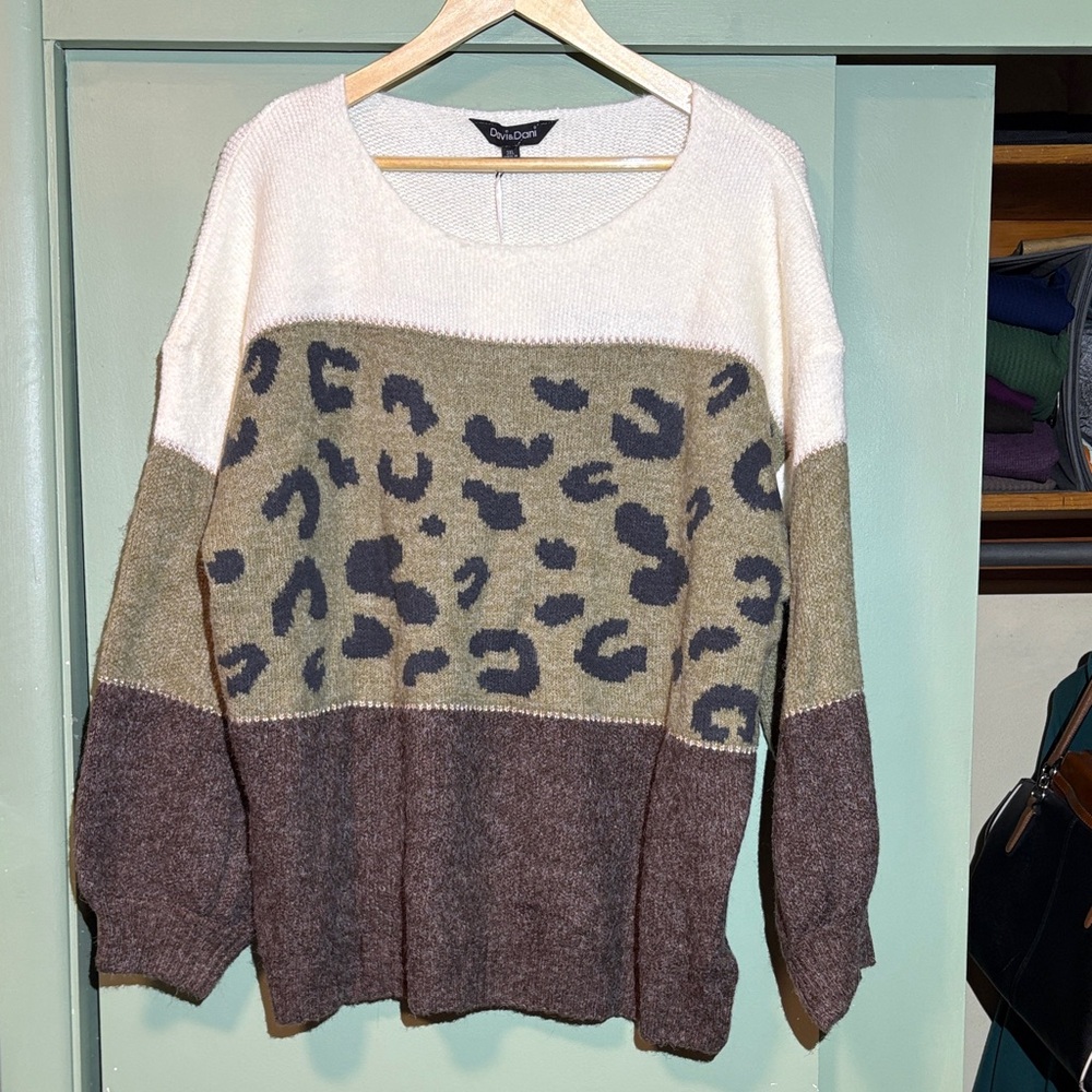 DAVI & DANI Cream and Olive Leopard Sweater